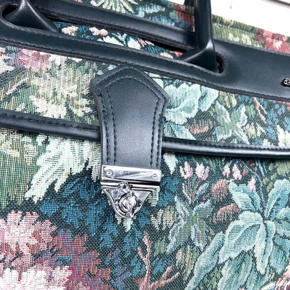 🚫SOLD! VINTAGE NWOT |•ATLANTIC•| Carry On Luggage Tapestry Floral Travel Bag - Picture 8 of 16